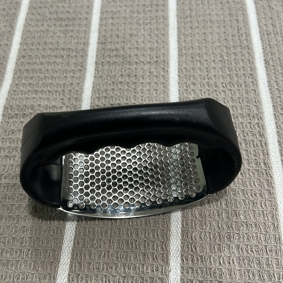 Garlic Press - Picture 3 of 3